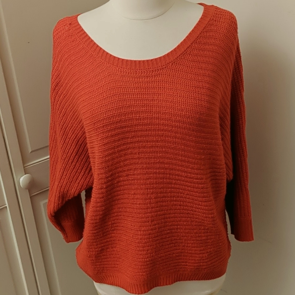 ✔️Red Knit Sweater 3/4 sleeves Medium Timing